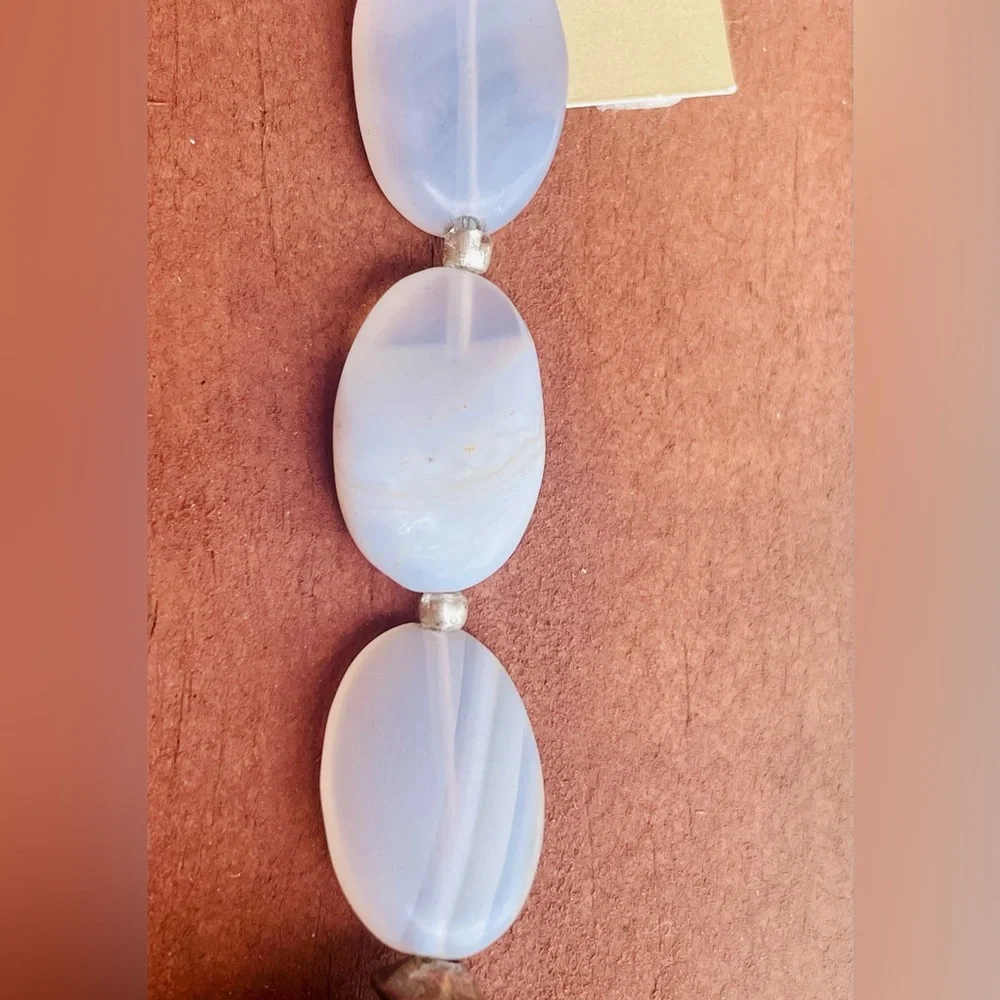 Peyote Bird Wood and White Bead Necklace, NWT. - Picture 11 of 13